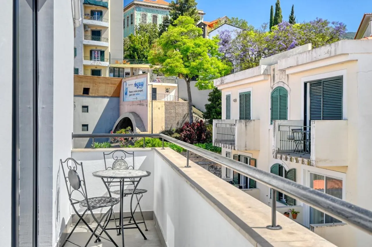 Beco Santa Emilia 4Q, A Home In Madeira Funchal  Apartamento