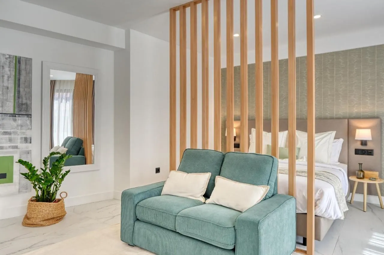 Beco Santa Emilia 4Q, A Home In Madeira Funchal  Funchal (Madeira)